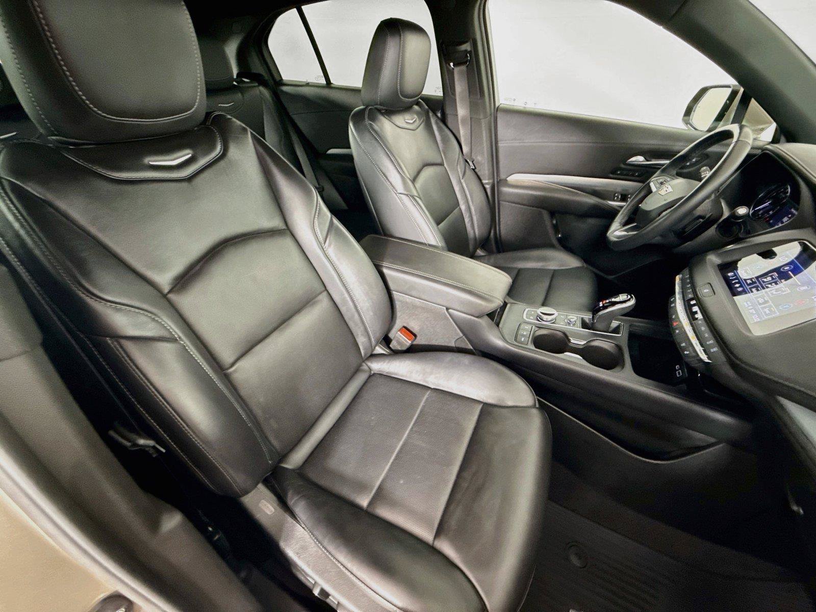 Used 2023 Cadillac XT4 Premium Luxury FWD image 31
