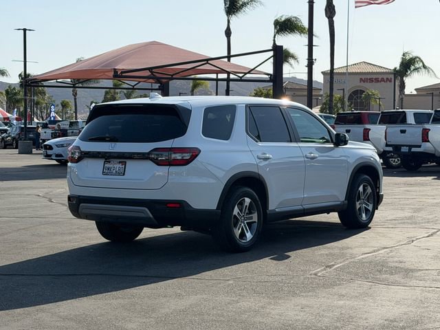 Used 2025 Honda Pilot EX-L image 5