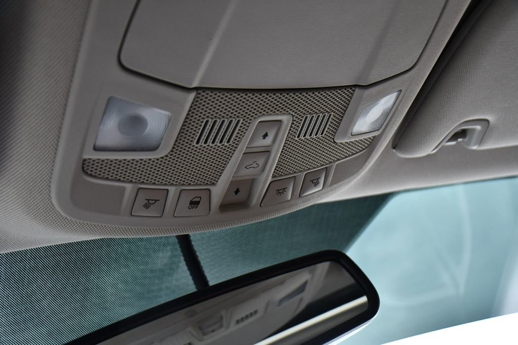 Used 2016 Ford Fusion SE w/ Equipment Group 202A FWD image 30