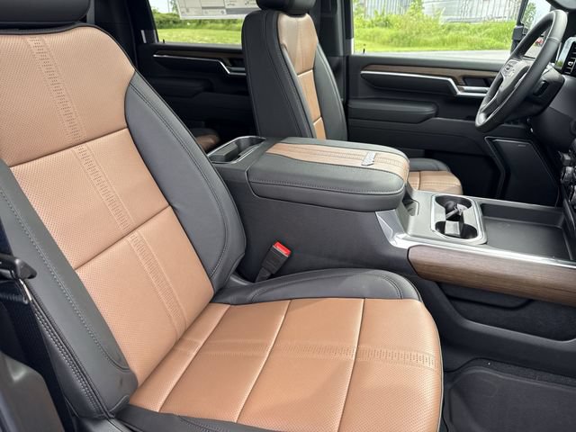 New 2026 Chevrolet Silverado 3500 High Country w/ High Country Premium Package AWD/4WD image 17
