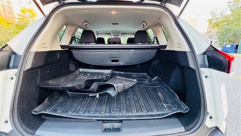 Used 2021 Nissan Rogue S FWD image 20