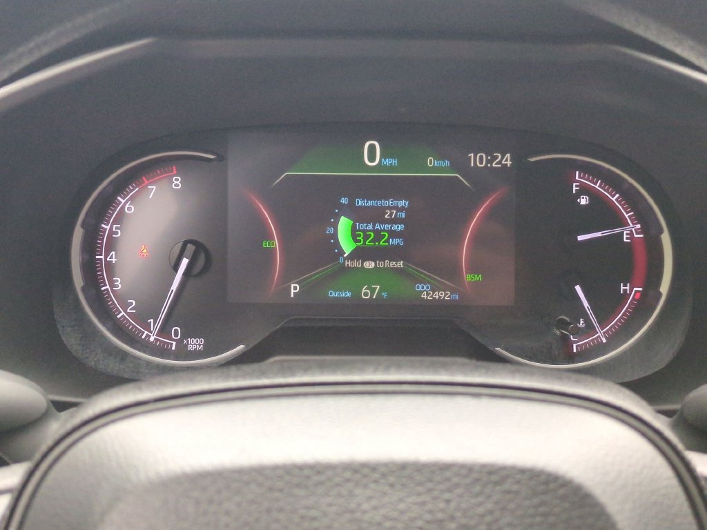 Used 2024 Toyota RAV4 XLE w/ Convenience Package FWD image 20