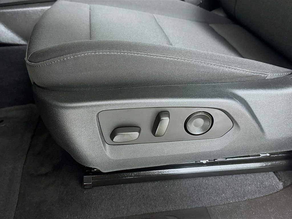 Used 2023 Chevrolet Colorado Trail Boss image 19