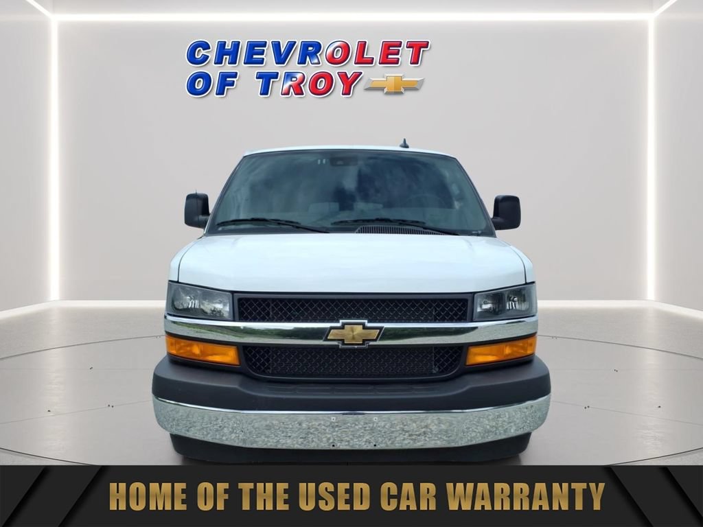 Used 2025 Chevrolet Express 3500 LT w/ LT Preferred Equipment Group RWD image 2