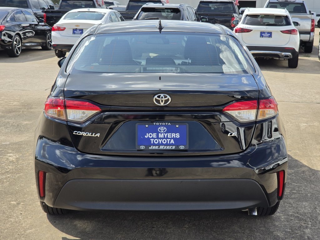 Used 2026 Toyota Corolla LE FWD image 8