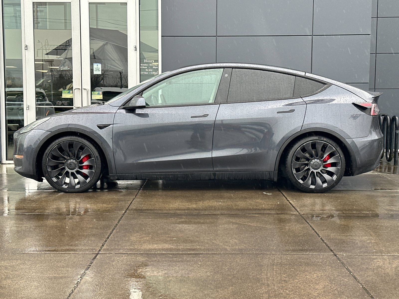 Used 2021 Tesla Model Y Performance image 6