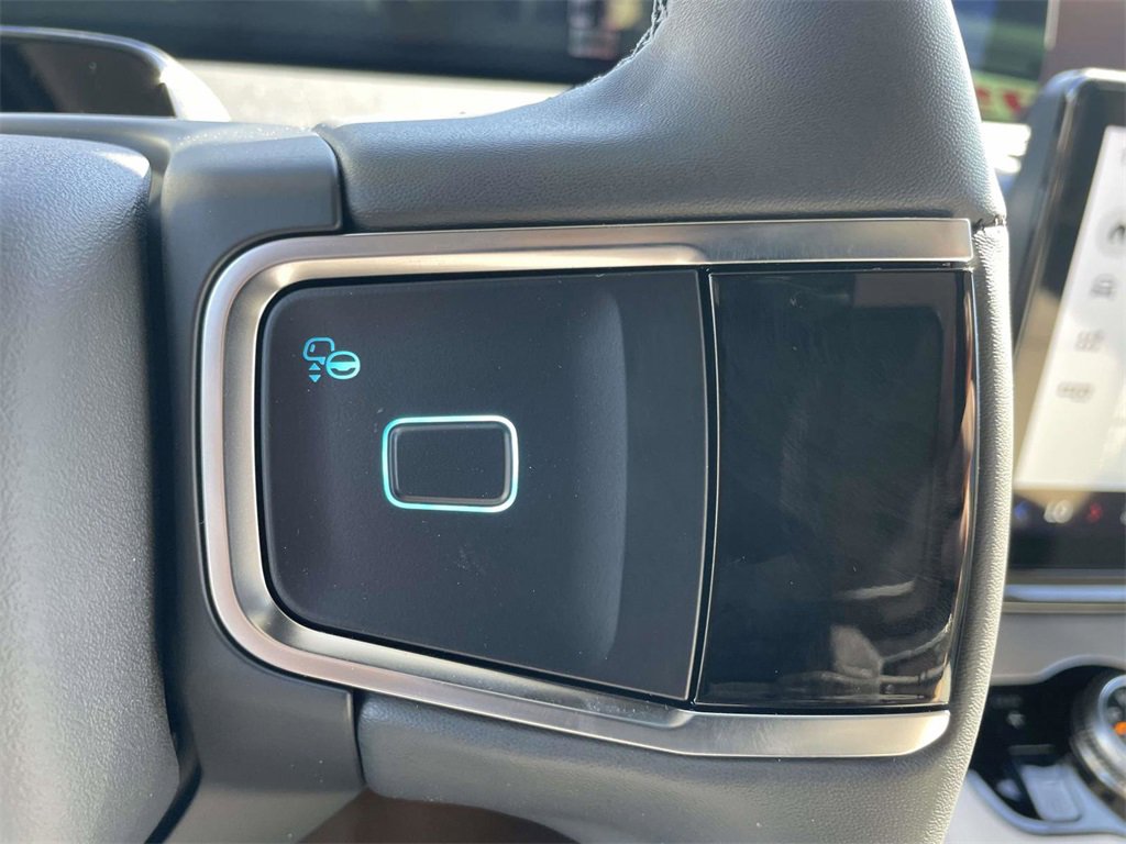 New 2026 Ford Expedition Active image 23