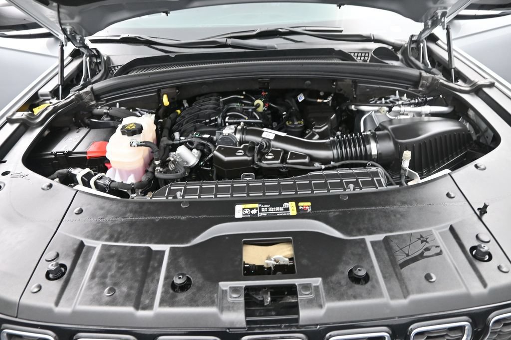 Used 2024 Jeep Grand Cherokee Limited AWD/4WD image 39