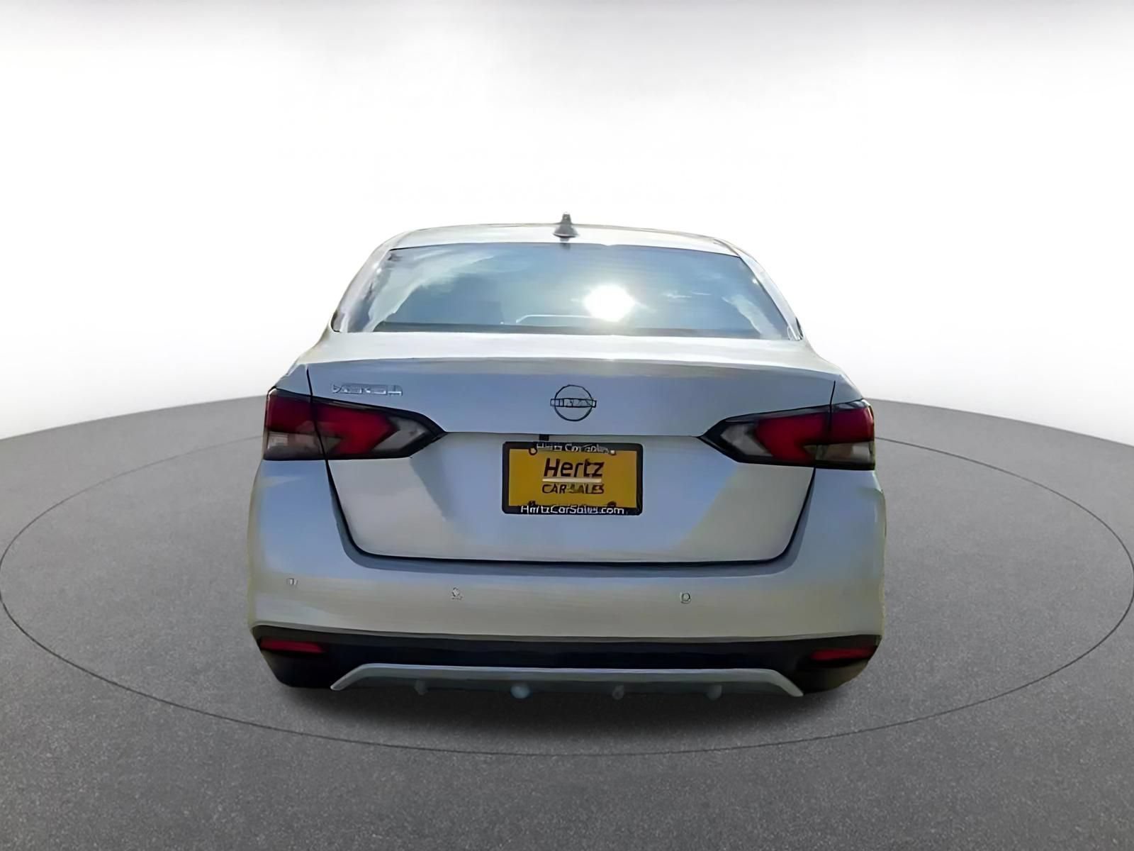 Used 2025 Nissan Versa SV FWD image 12