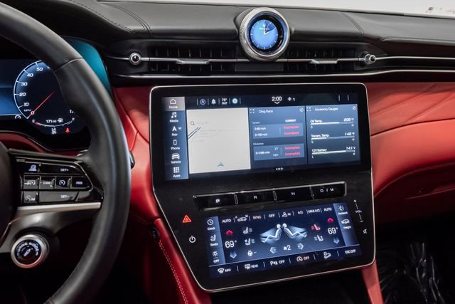 Used 2023 Maserati Grecale Modena image 16