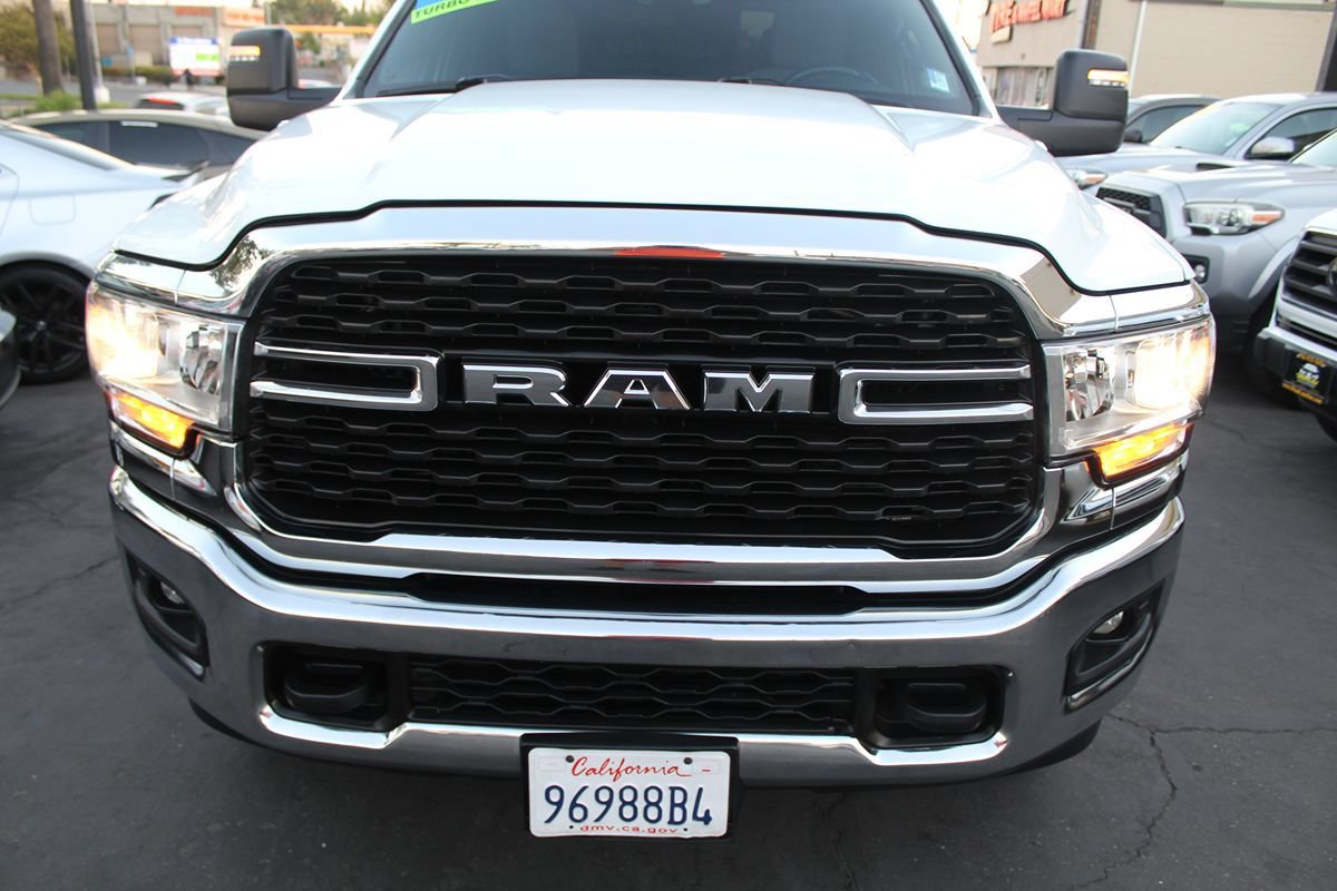 Used 2023 RAM 3500 Big Horn w/ Level 1 Equipment Group AWD/4WD image 9