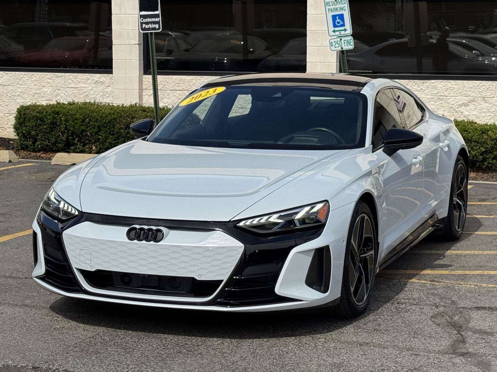 Used 2023 Audi RS e-tron GT w/ Carbon Performance Package AWD/4WD image 21