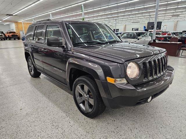 Used 2015 Jeep Patriot High Altitude AWD/4WD image 4
