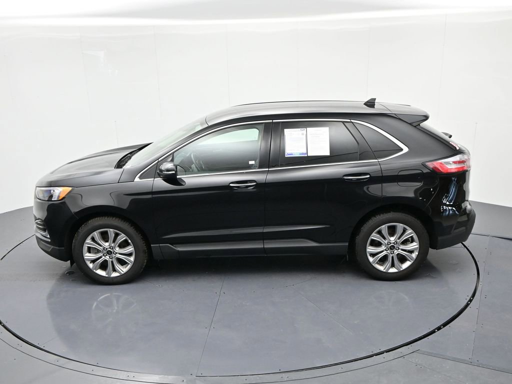 Used 2024 Ford Edge Titanium image 17