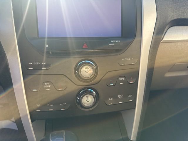 Used 2013 Ford Explorer XLT image 24