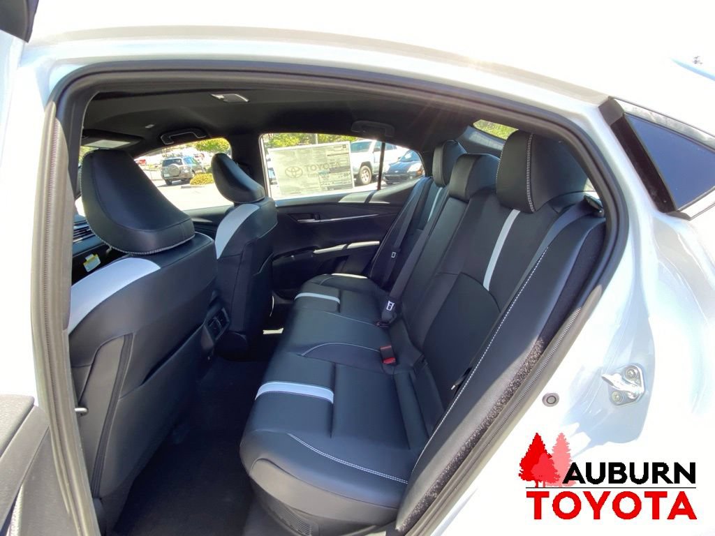New 2026 Toyota Camry Hybrid AWD/4WD image 18
