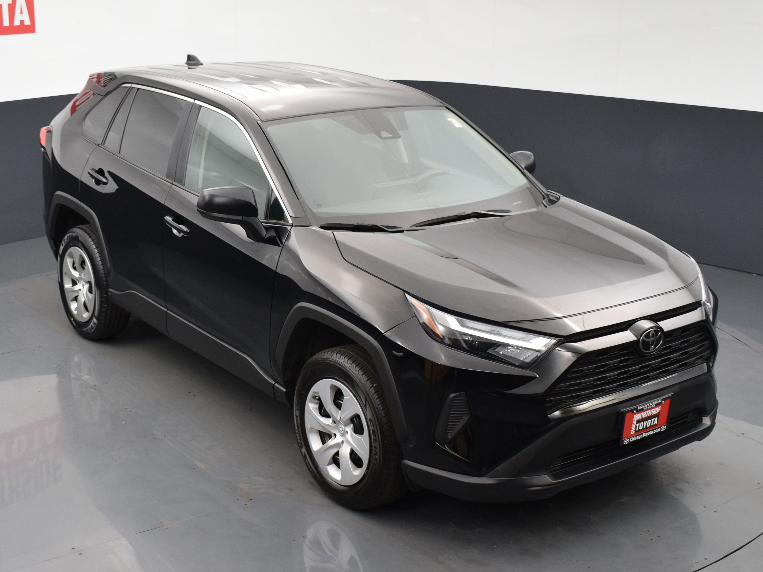 Used 2024 Toyota RAV4 LE AWD/4WD image 21