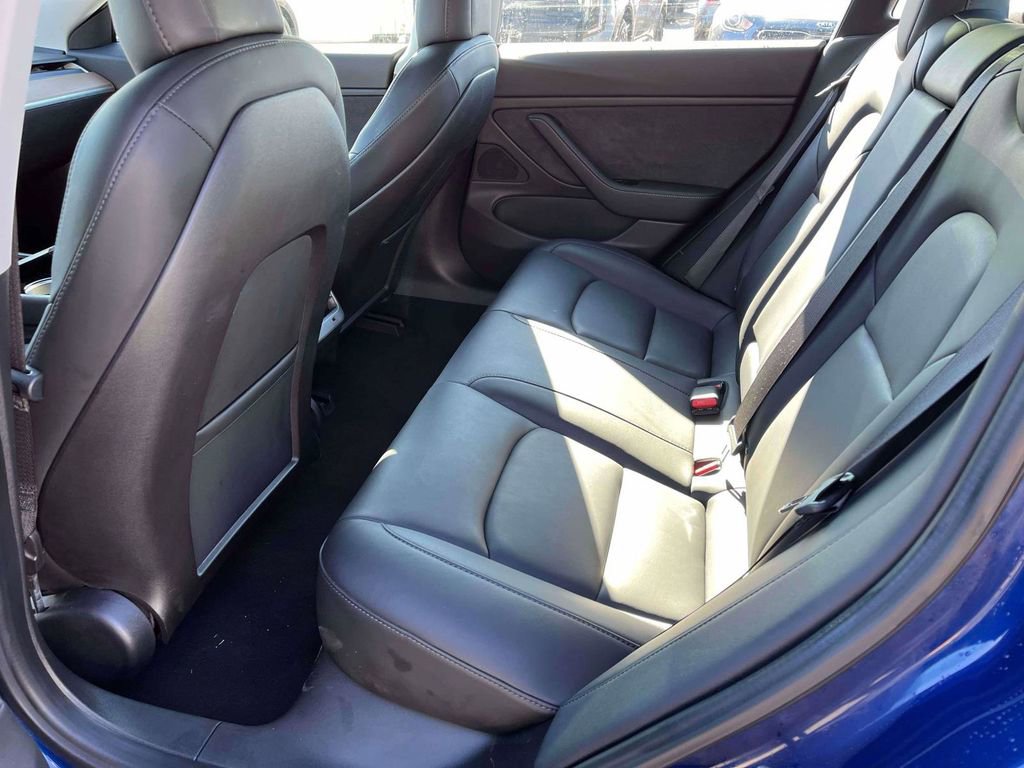 Used 2018 Tesla Model 3 Long Range image 6