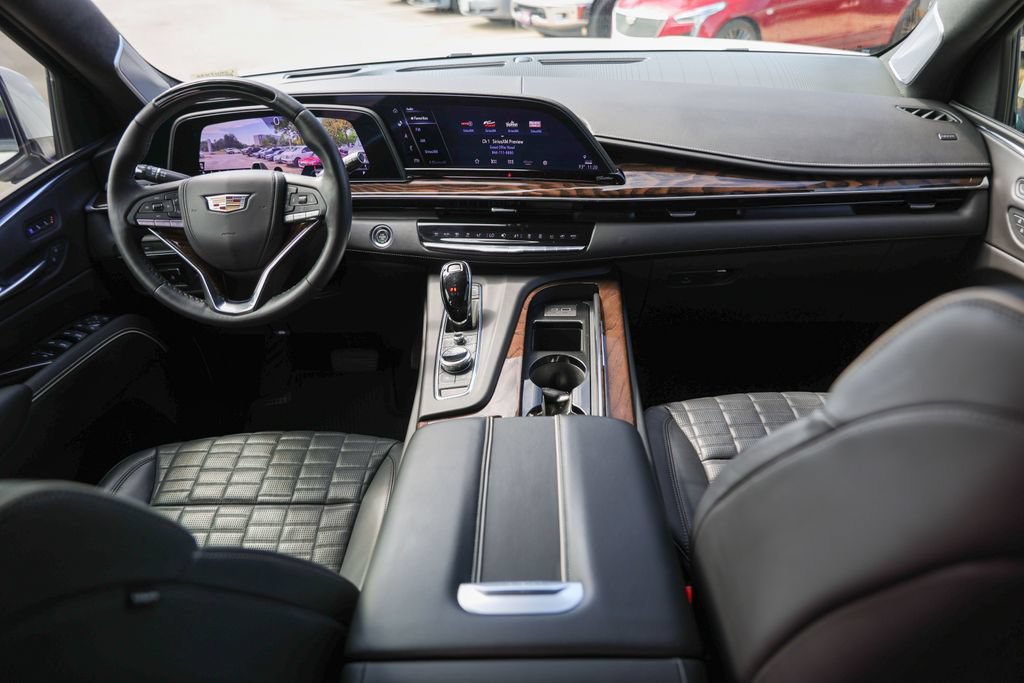 Used 2023 Cadillac Escalade Sport Platinum RWD image 28