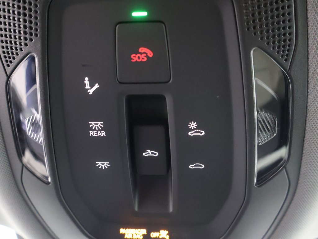 Used 2025 Audi Q6 e-tron Premium Plus image 9