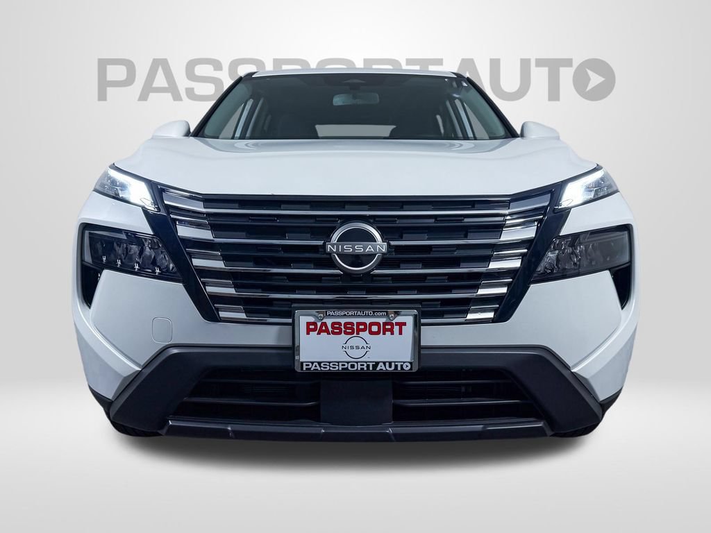Certified 2026 Nissan Rogue SV AWD/4WD image 2