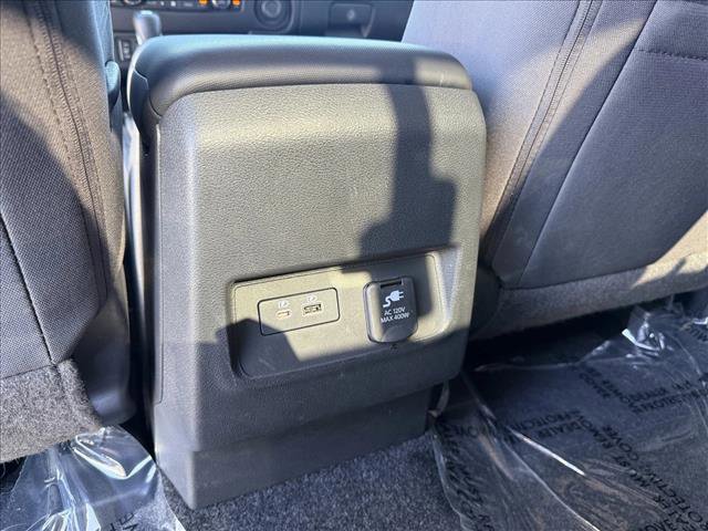 Used 2024 Nissan Frontier SV w/ SV Convenience Package image 22