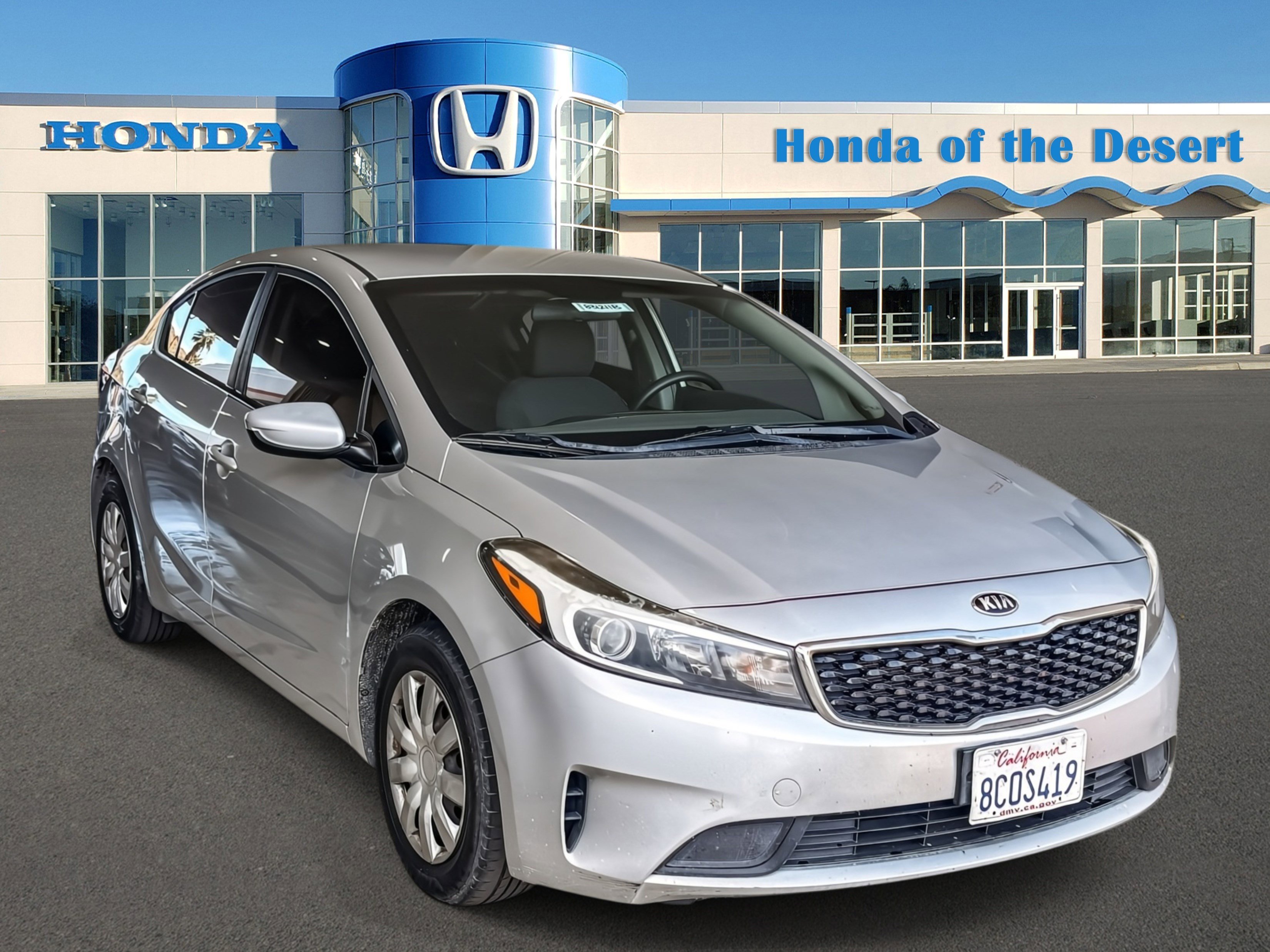 Used 2018 Kia Forte LX image 1