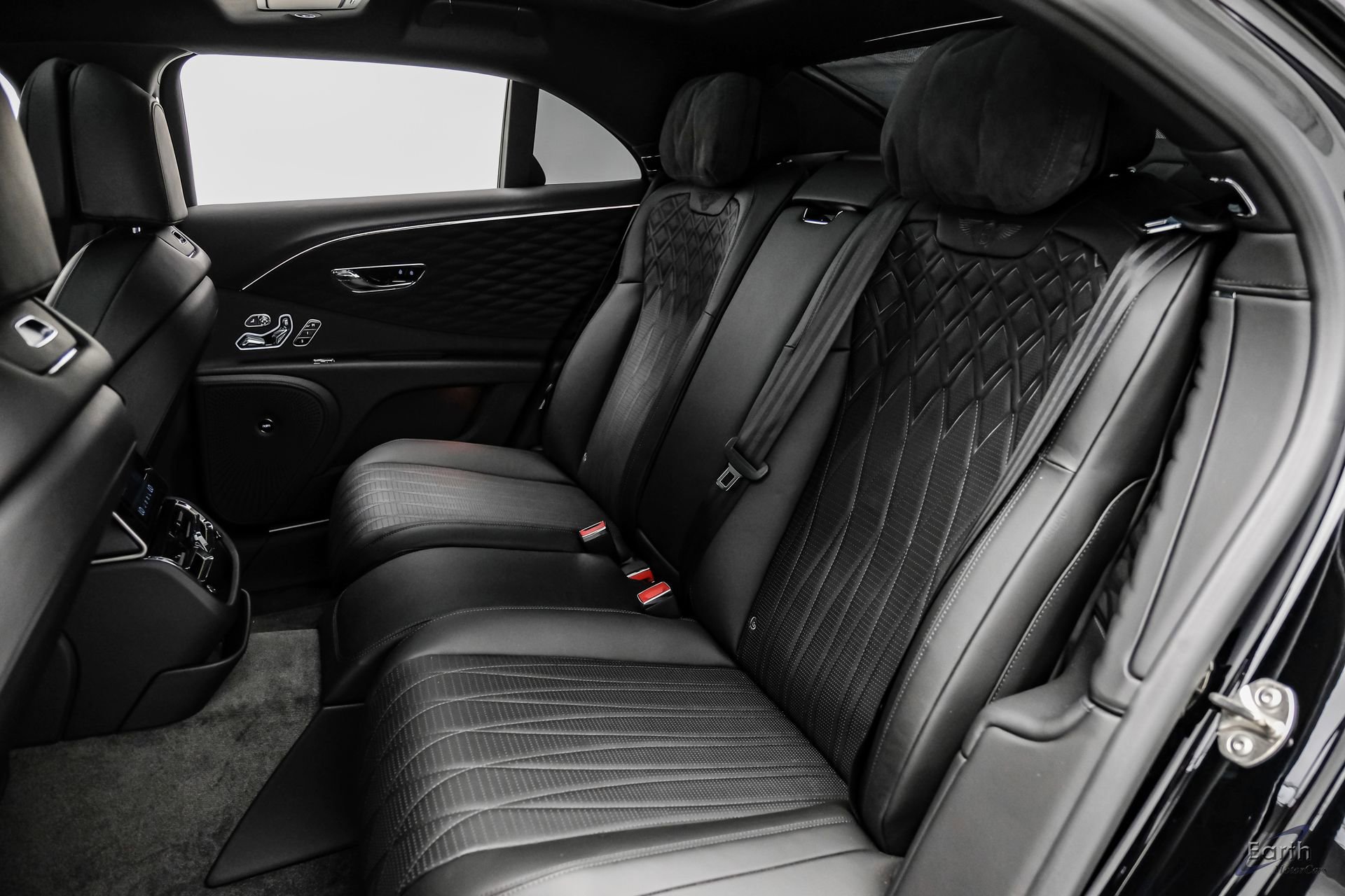 Used 2022 Bentley Flying Spur V8 AWD/4WD image 87