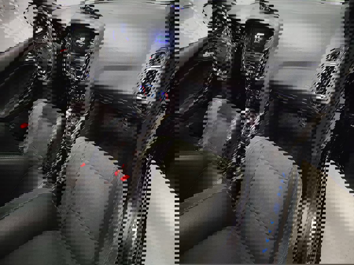 Used 2017 Ford Focus RS image 11