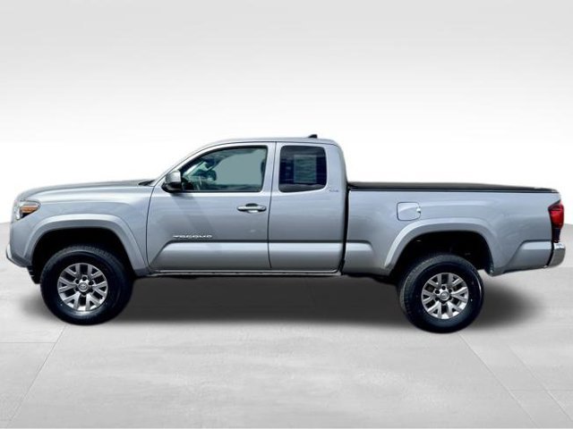 Used 2019 Toyota Tacoma SR5 AWD/4WD image 5