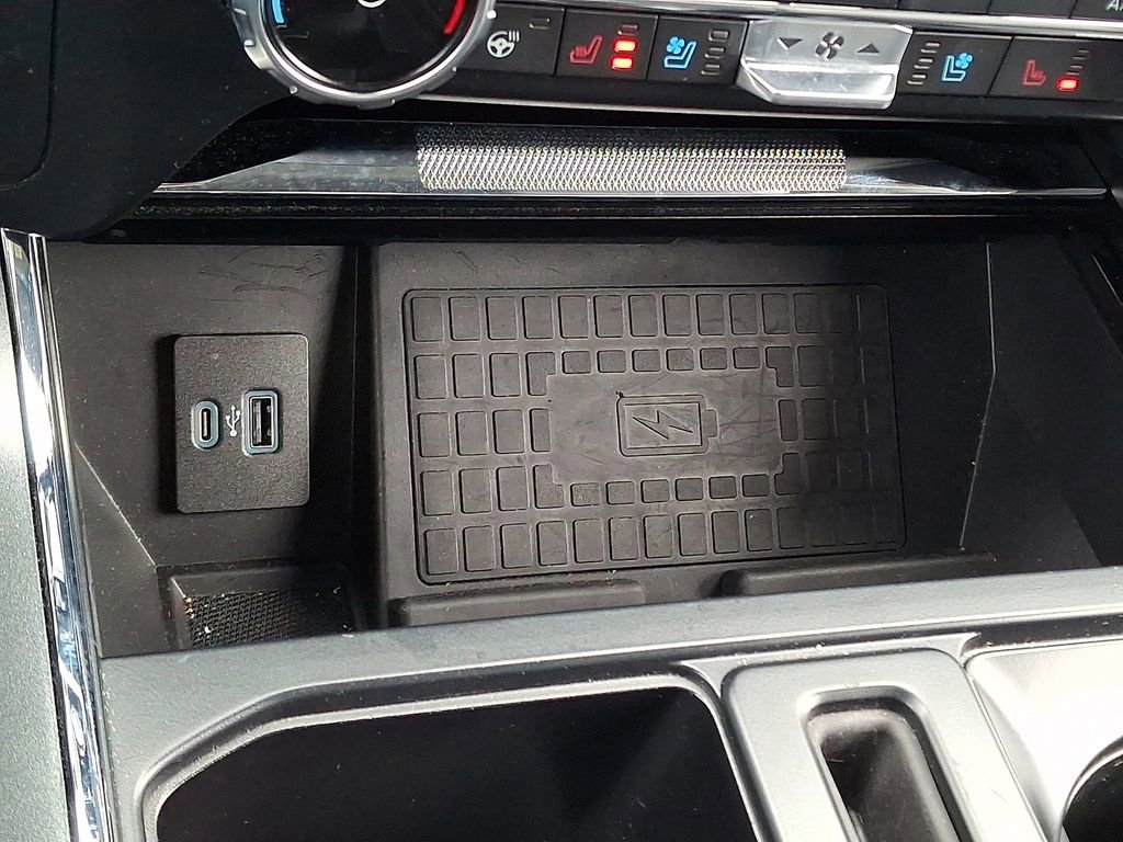 Used 2022 Ford F150 Lariat w/ Equipment Group 502A High image 3