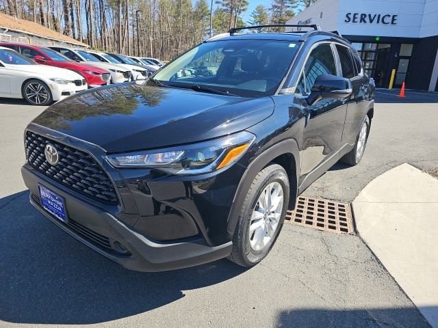 Used 2023 Toyota Corolla Cross LE AWD/4WD image 8