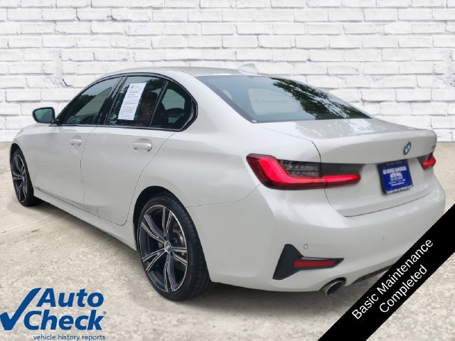 Used 2022 BMW 330i Sedan w/ Driving Assistance Package RWD image 2