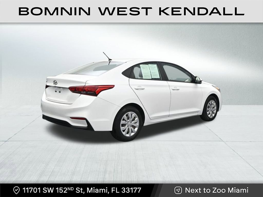 Used 2022 Hyundai Accent SE image 5