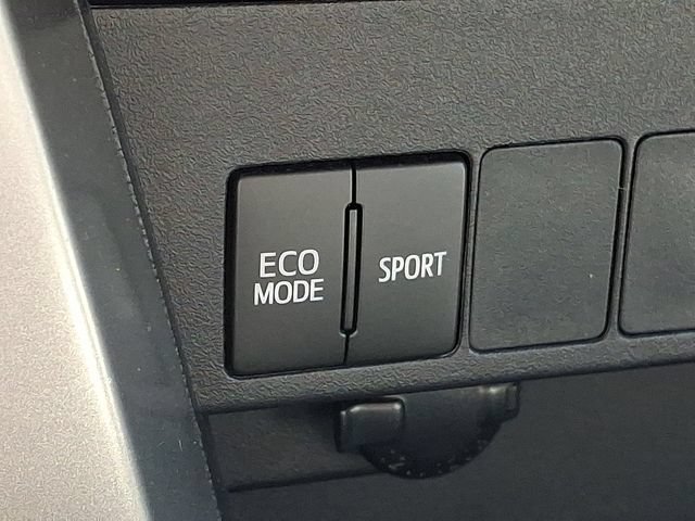 Used 2016 Toyota RAV4 XLE FWD image 27