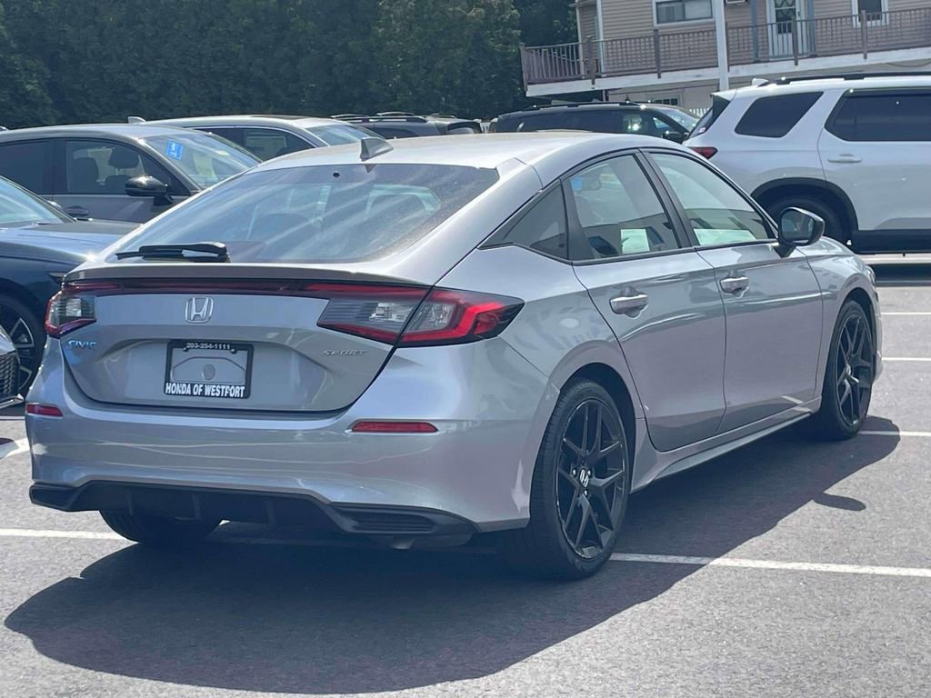 Used 2022 Honda Civic Sport image 4