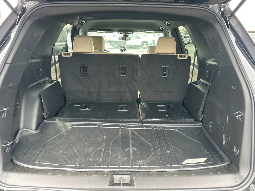 Used 2023 Chevrolet Traverse LS w/ LPO, Floor Liner Package AWD/4WD image 9