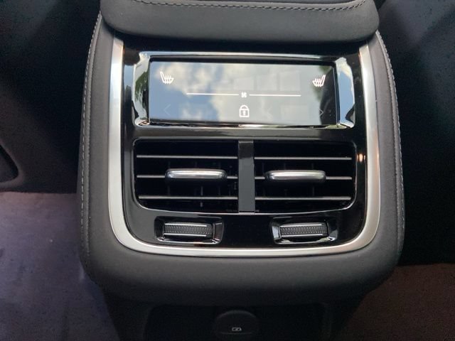 New 2026 Volvo XC90 T8 Ultra w/ Protection Package Premier AWD/4WD image 15