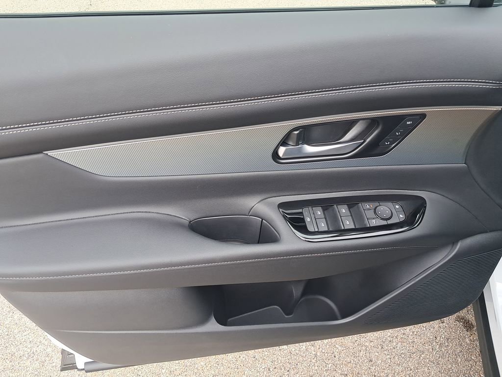 New 2026 Nissan Murano SL image 11