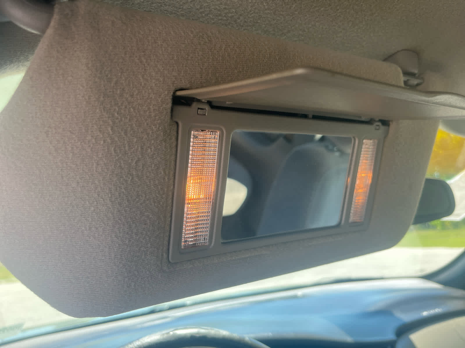 Used 2004 Chevrolet Monte Carlo SS w/ Preferred Equipment Group FWD image 21