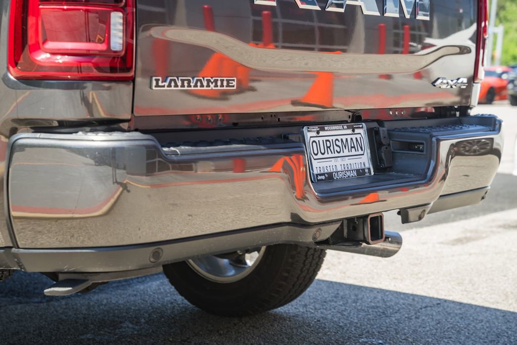 New 2026 RAM 2500 Laramie AWD/4WD image 10