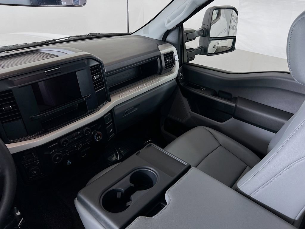 New 2026 Ford F250 XL image 24