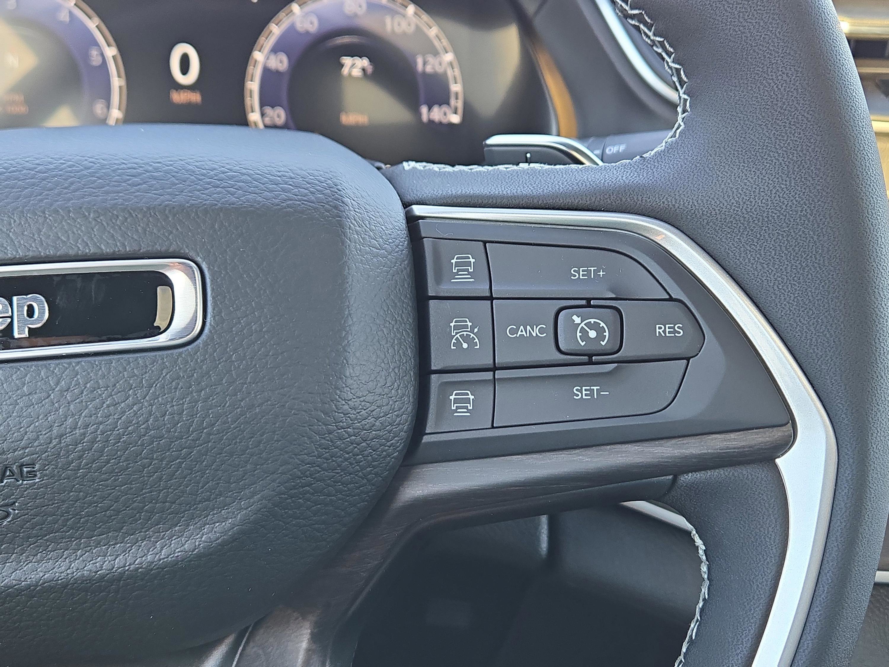 New 2025 Jeep Grand Cherokee L Limited image 25