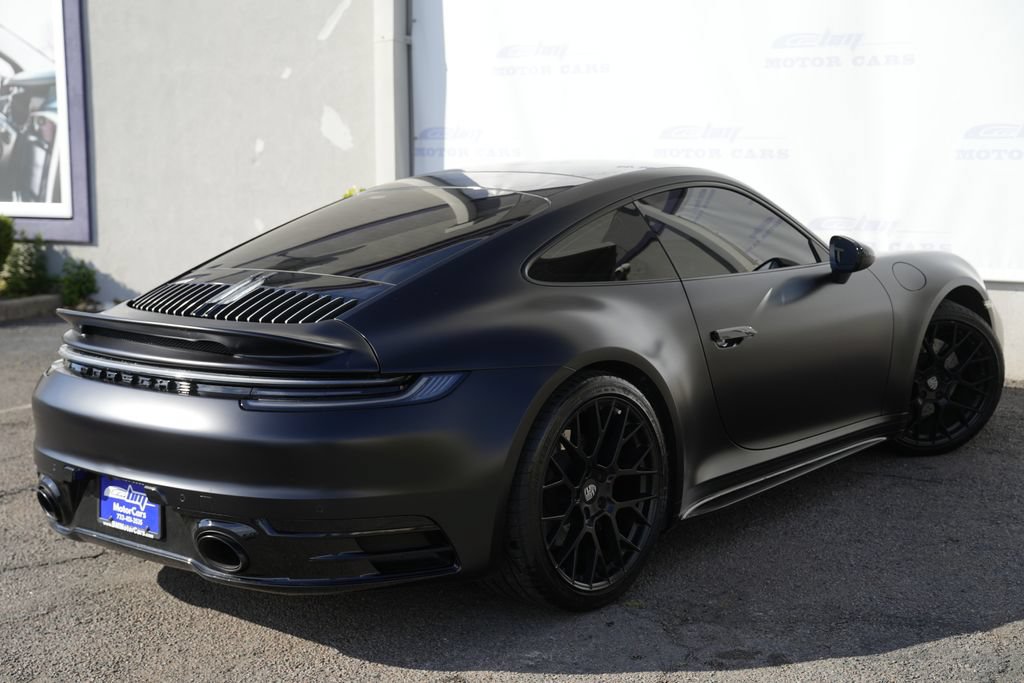 Used 2020 Porsche 911 Carrera 4S AWD/4WD image 3