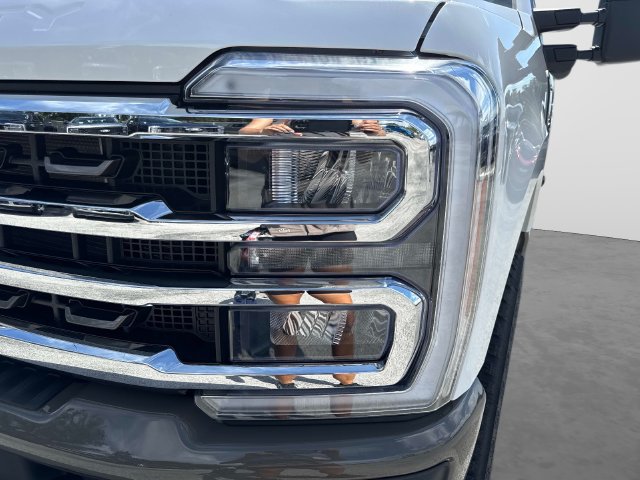 New 2027 Ford F350 King Ranch AWD/4WD image 10