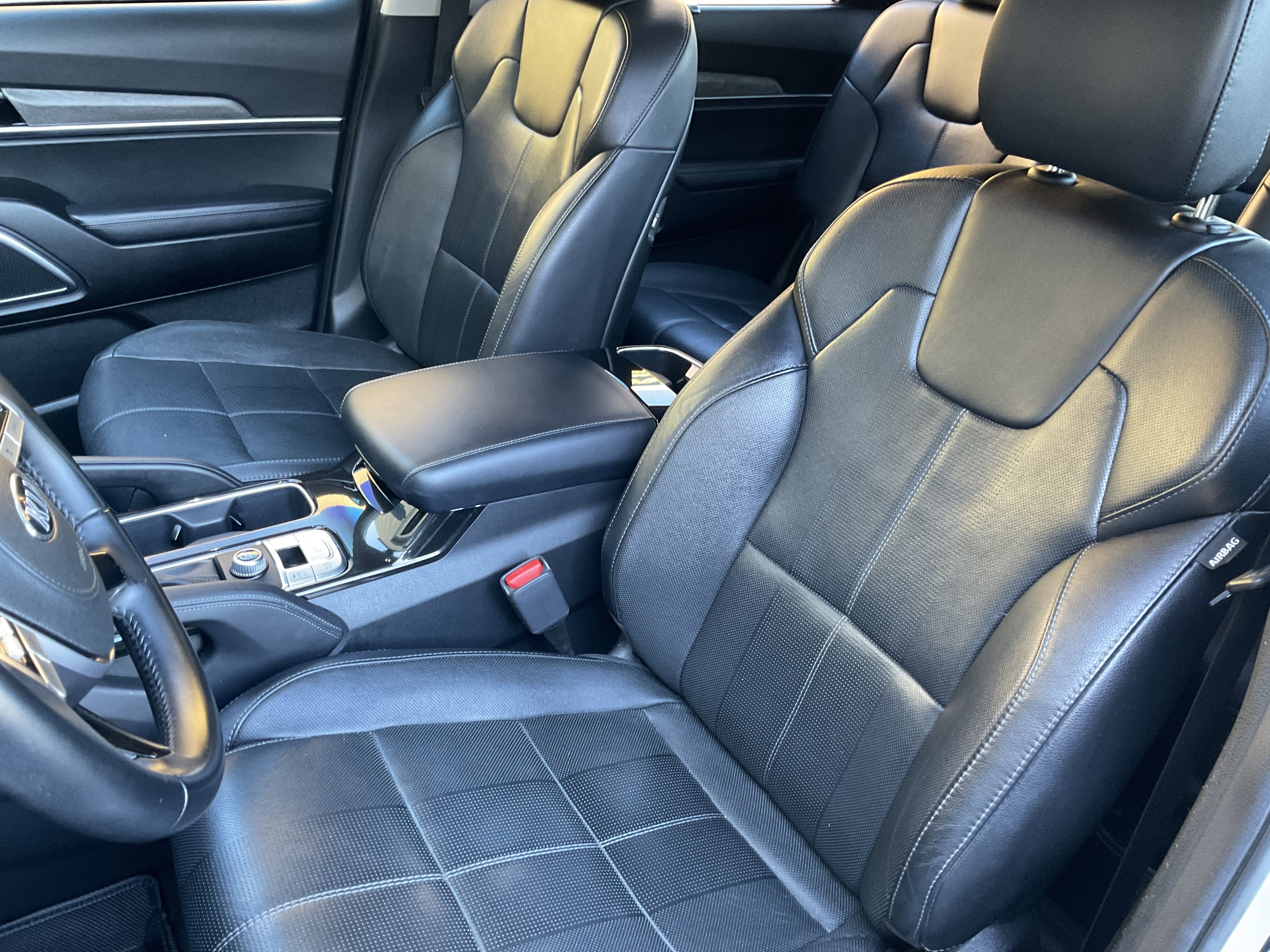 Used 2020 Kia Telluride SX image 34