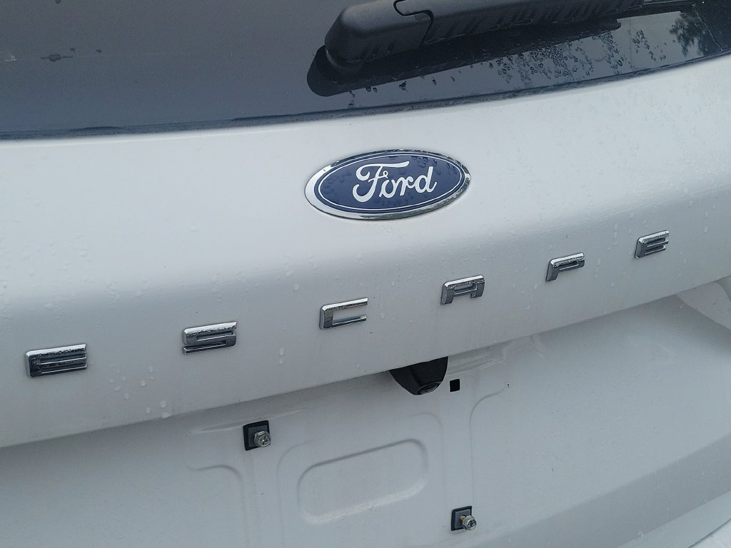 Used 2023 Ford Escape ST-Line w/ Equipment Group 301A FWD image 9