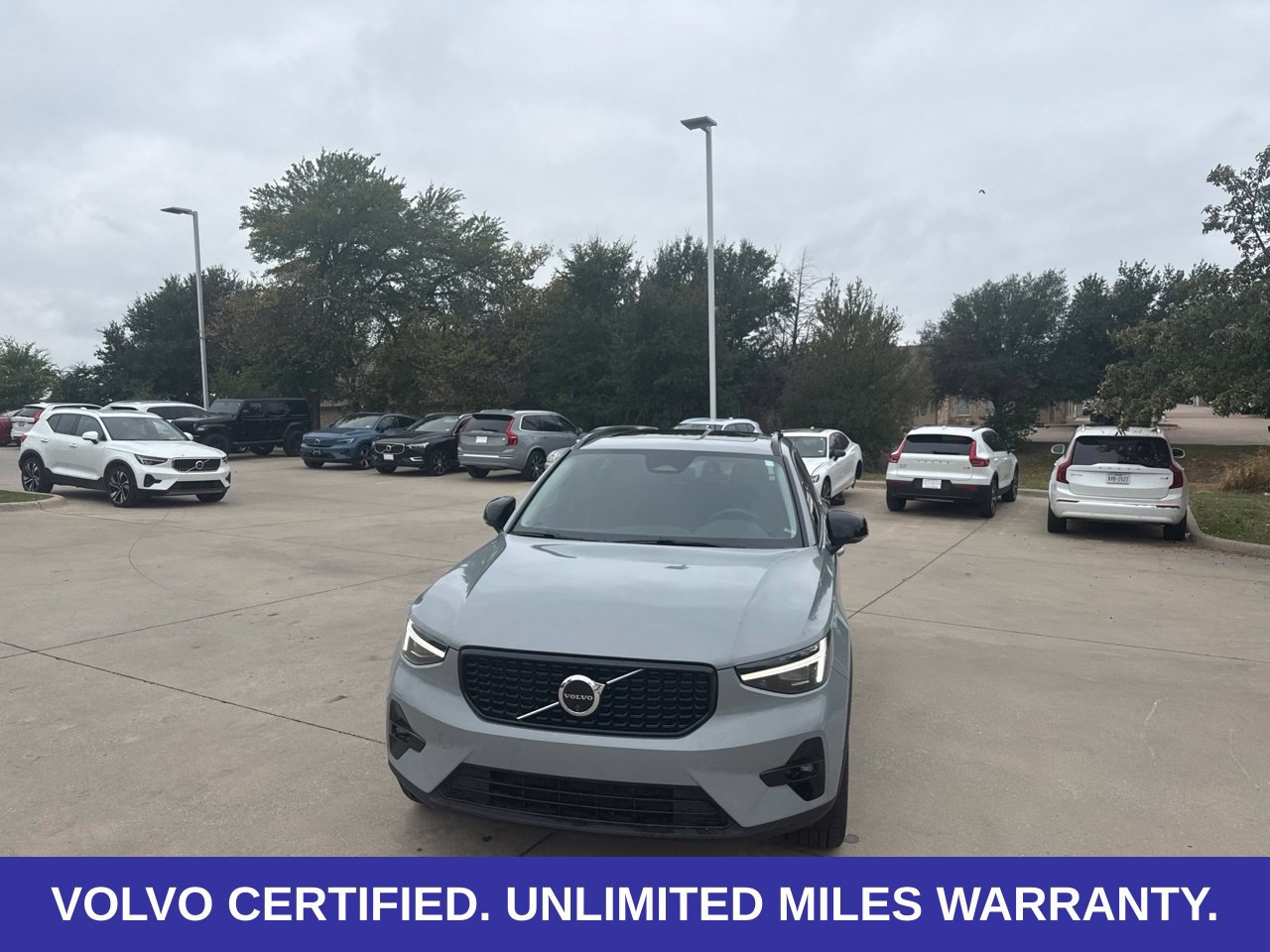 Certified 2024 Volvo XC40 B5 Ultimate w/ Protection Package Premier AWD/4WD image 2