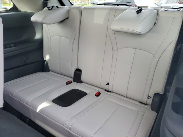 Used 2026 INFINITI QX60 Pure w/ Cargo Package image 16