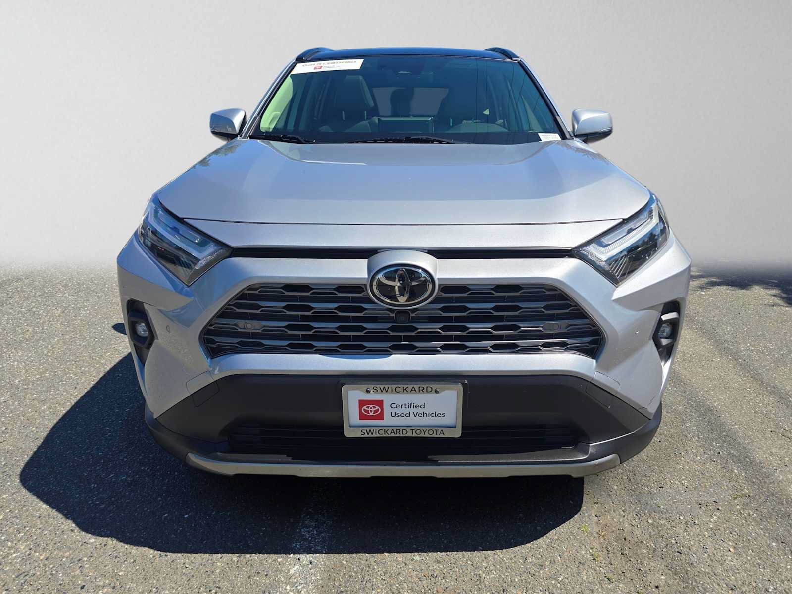 Certified 2022 Toyota RAV4 Limited AWD/4WD image 2